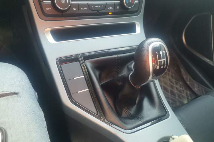 Used Geely Auto Emgrand 2021 UP 1.5L Manual Luxury Model
