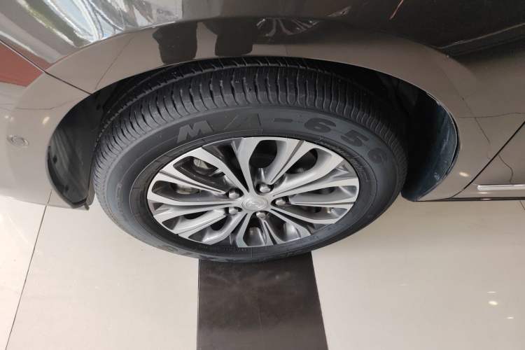 Used Buick GL8 2022 Land Executive Class 652T Prestige Model
