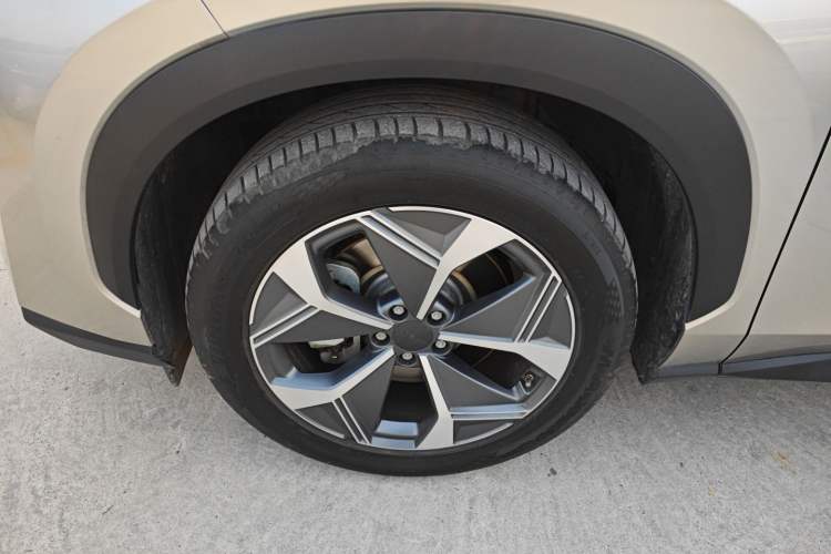 Used AION V 2024 Plus 70 Star Edition Lithium Iron Phosphate
