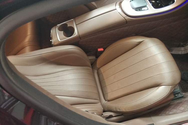 Used Mercedes-Benz E-Class 2020 E 300 L Stylish Model
