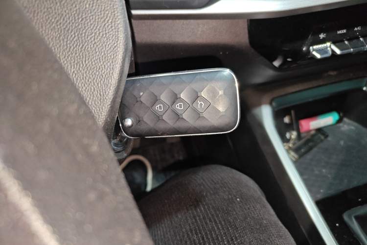 Used Wuling Jiachen 2022 1.5L Manual Comfort Edition
