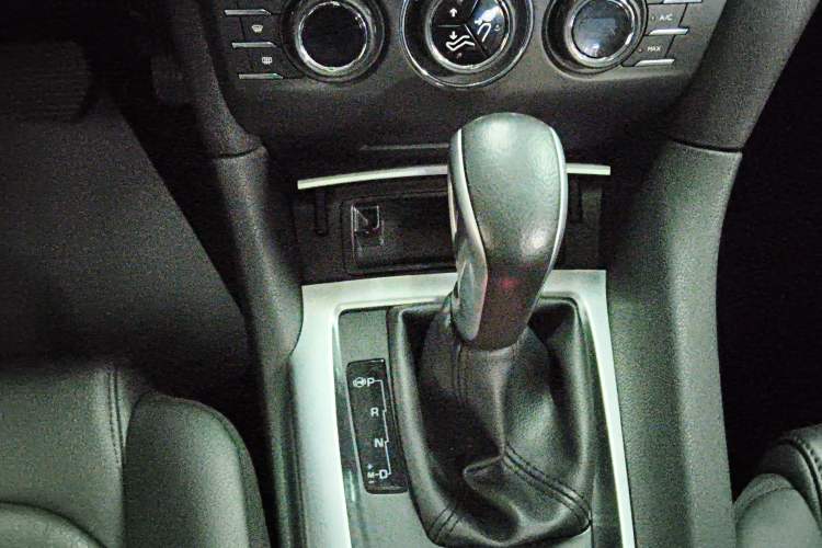 Used  6 2014 1.6T Luxury Edition THP160
