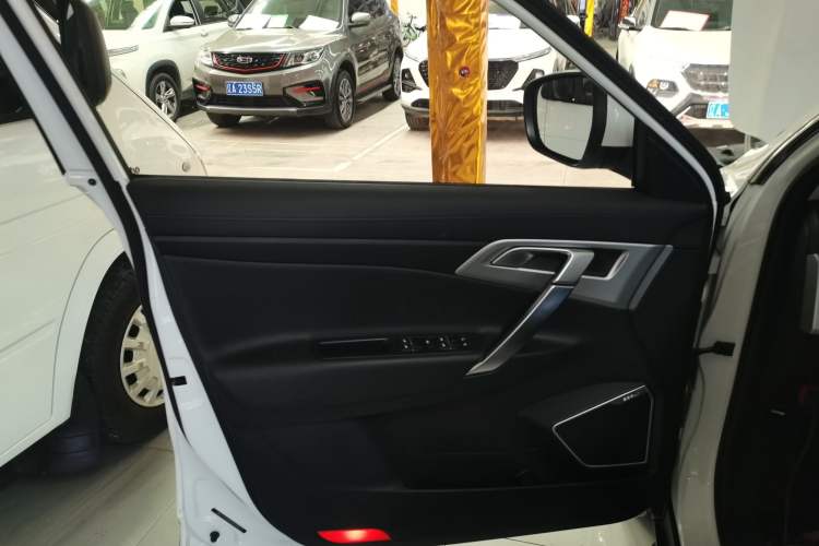 Used Geely Auto Emgrand X7 Sport 2016 1.8TD Automatic Smart Model