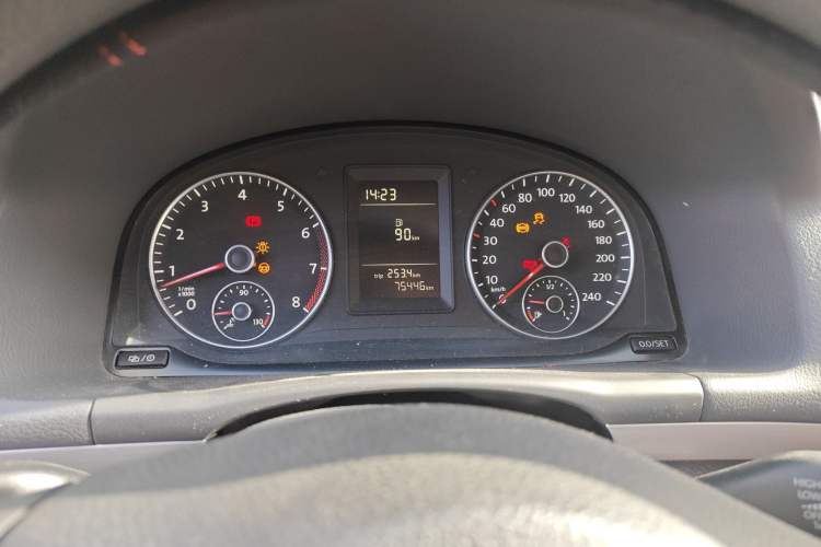 Used Volkswagen Touran 2013 1.4T Manual Fashion Edition 5 Seats
