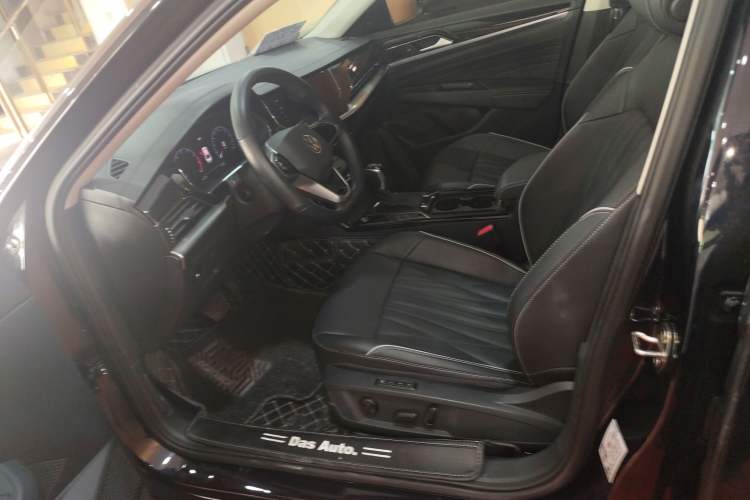 Used Volkswagen Passat 2023 380TSI Luxury Edition
