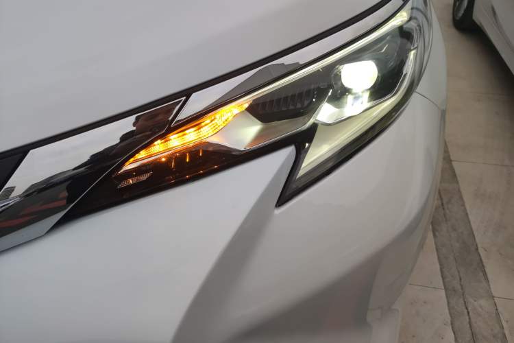 Used Toyota Sienna 2023 2.5L Hybrid Comfort Edition
