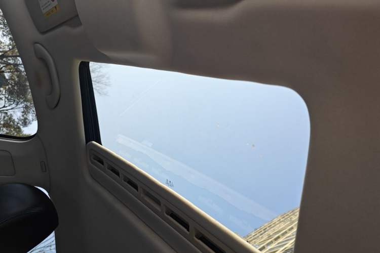 Used Volkswagen Santana 2015 1.6L Automatic Comfort Edition