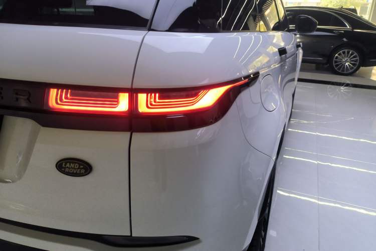 Used Land Rover Range Rover Evoque 2020 249 PS R-DYNAMIC S Black Edition Sport Version