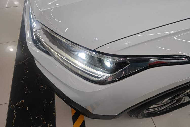 Used Volkswagen Tiguan L 2024 300TSI Automatic Two-Wheel Drive Smart Edition
