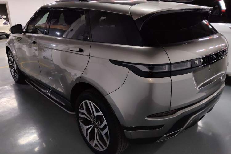 Used Land Rover Range Rover Evoque 2021 Range Rover Velar 249 PS R-Dynamic S Performance Edition