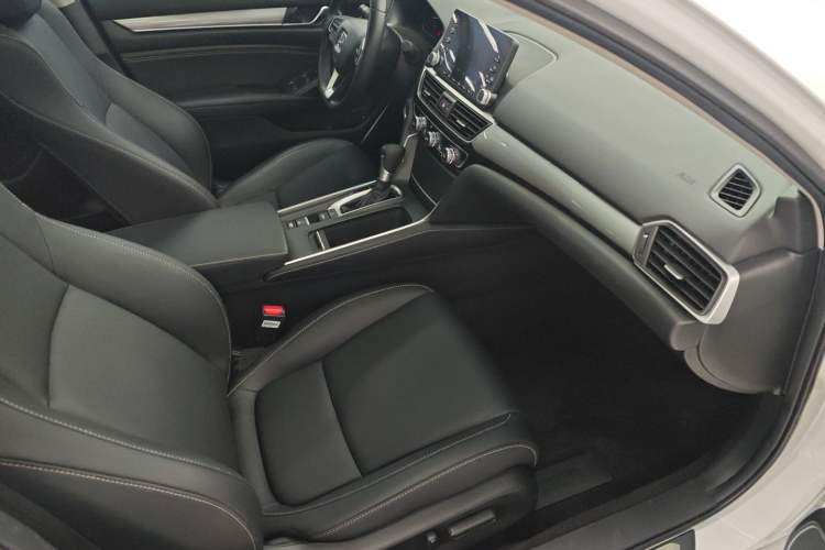 Used Honda Inspire 2019 260TURBO Elegant Edition China VI Emission Standard
