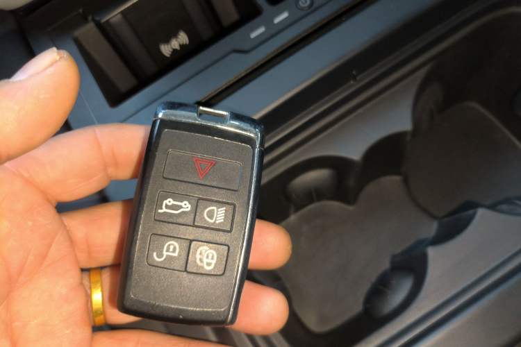 Used Land Rover Defender 2021 90 P400 Classic Reproduction Edition