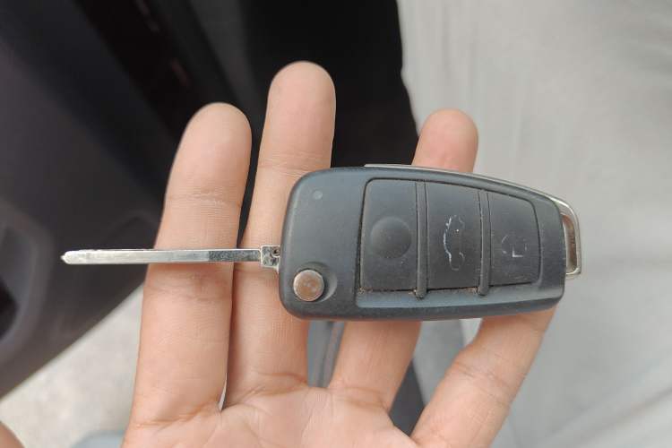 Used Chery QQ Ice Cream 2022 170km Sundae Phosphate Lithium-Ion
