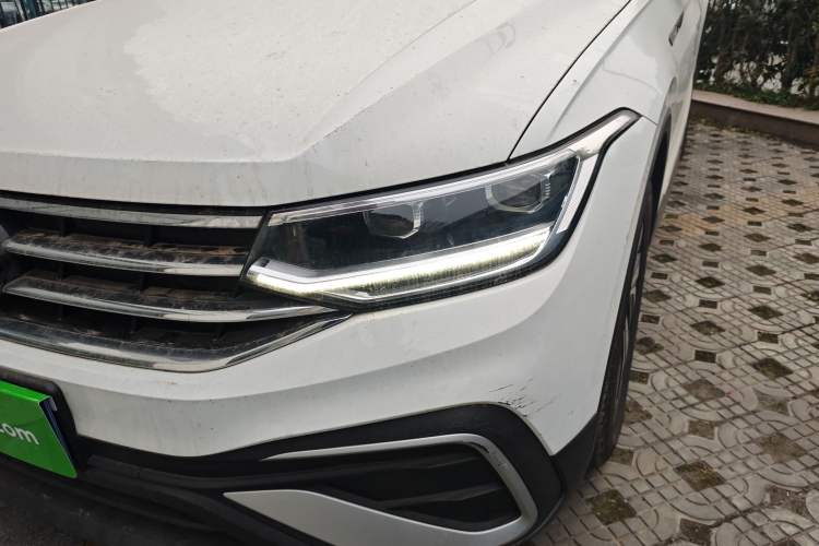 Used Volkswagen Tiguan L 2024 300TSI Automatic Two-Wheel Drive Smart Edition
