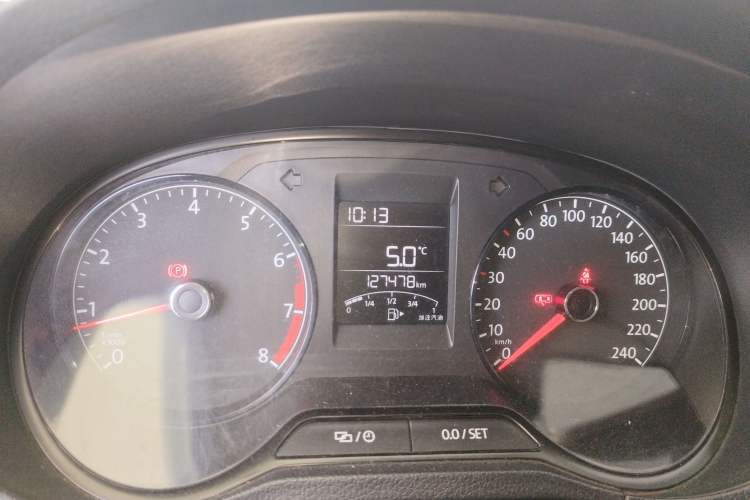 Used Volkswagen Polo 2016 1.4L Manual Fashion Model