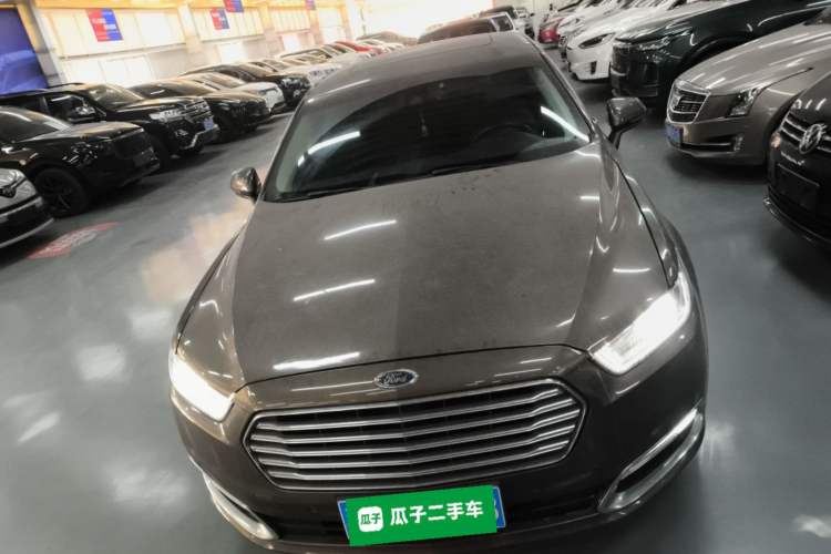 Used Ford Taurus 2017 EcoBoost 245 Luxury Model
