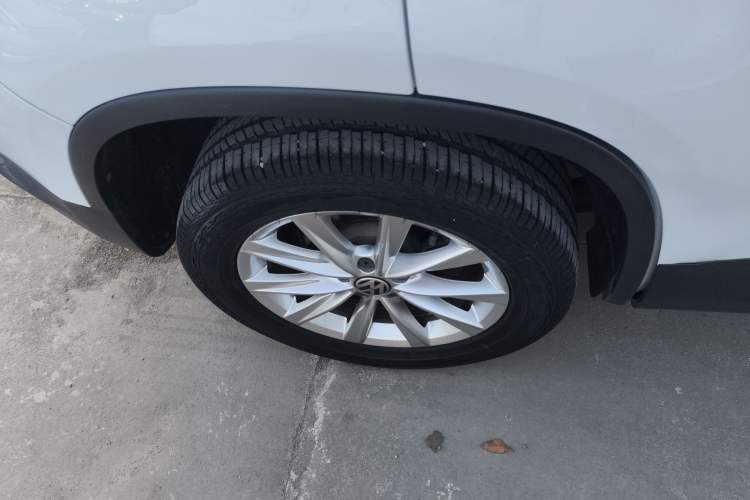 Used Volkswagen Tiguan 2017 300TSI Automatic Two-Wheel Drive Silk Road Luxury Edition
