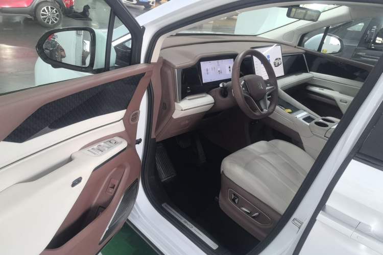 Used BYD Xia 2025 DM-i 1.5T 180km Excellence Model