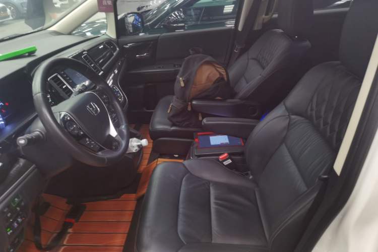 Used Honda Elysion 2019 2.0L Hybrid Luxury Edition
