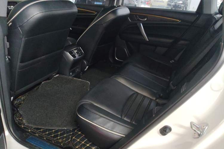 Used Honda UR-V 2017 240TURBO Two-Wheel Drive Luxury Edition China V
