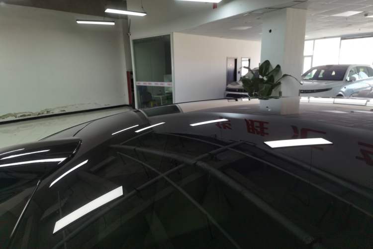 Used Hima Luxeed R7 2024 All-Electric 802 km Max
