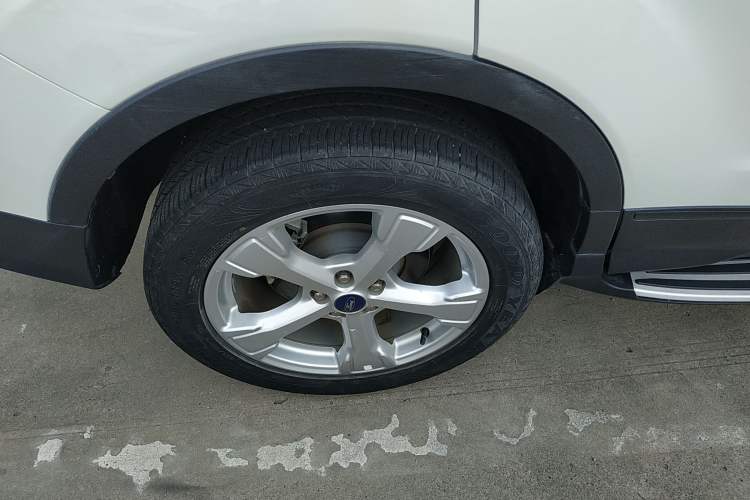 Used Ford Kuga 2017 EcoBoost 180 Two-Wheel-Drive Tiger Leap Model