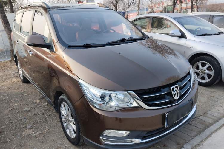 Used Baojun 730 2016 1.5L Manual Comfort Version 7 Seats China V Emission Standard
