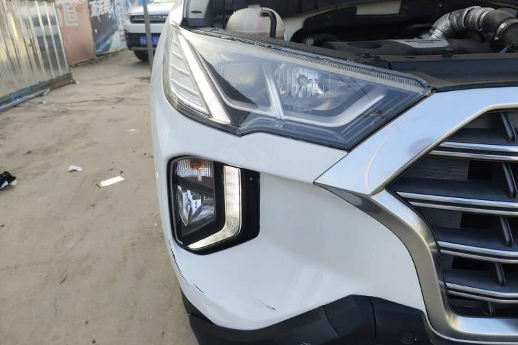 Used Hyundai Tucson 2019 280TGDi Dual-Clutch Two-Wheel Drive Smart Connect Version China V Standard
