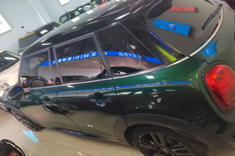 Used  MINI 2018 1.5T COOPER Racing Edition Five-Door Version
