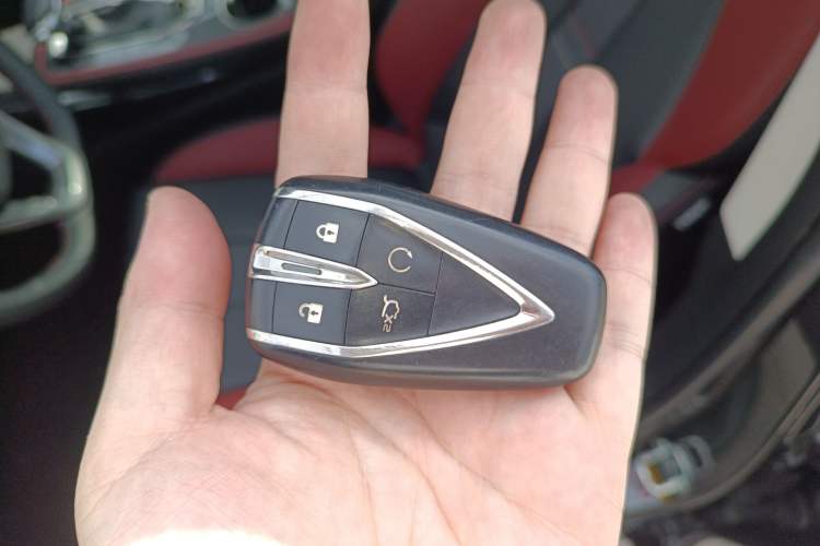 Used Oshan X5 2021 1.5T DCT Flagship Edition
