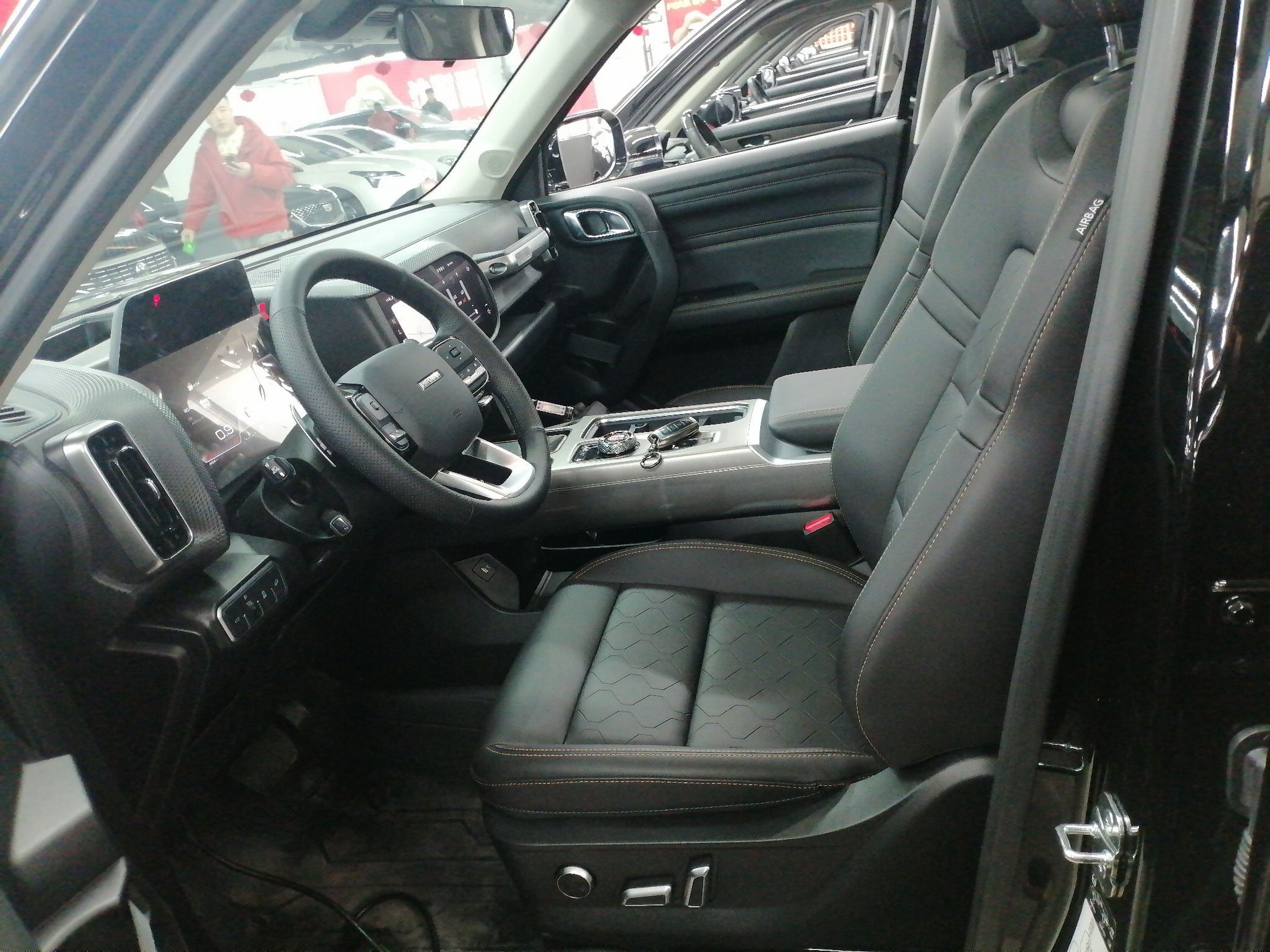 Переднее сиденье в автомобиле