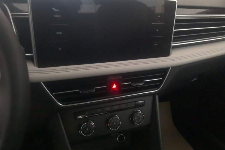 Used Volkswagen Tiguan L 2022 330TSI Automatic Two-Wheel Drive Comfort Edition
