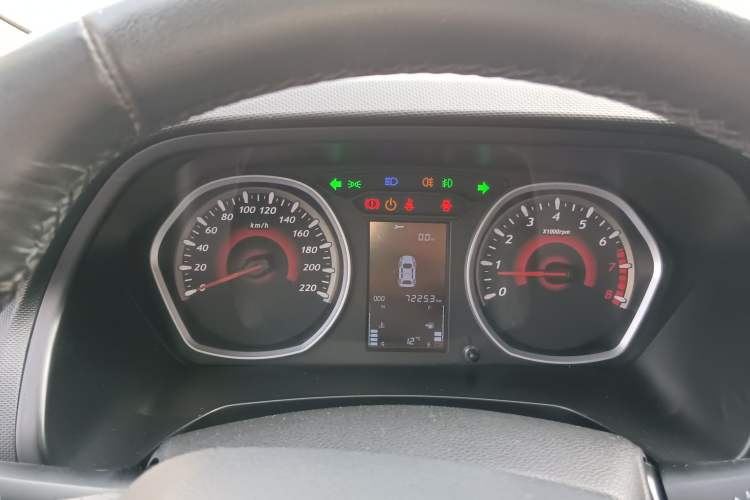 Used Soueast DX3 2016 1.5L Manual Luxury Version
