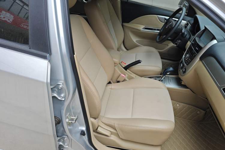 Used Buick Excelle 2013 1.5L Automatic Classic Model
