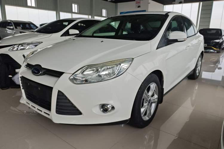 Used Ford Focus 2012 Sedan 1.6L Manual Fashion Edition
