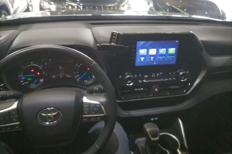 Used Toyota Highlander 2023 2.5L Smart Electric Hybrid Dual-Motor All-Wheel-Drive Luxury 7-Seater
