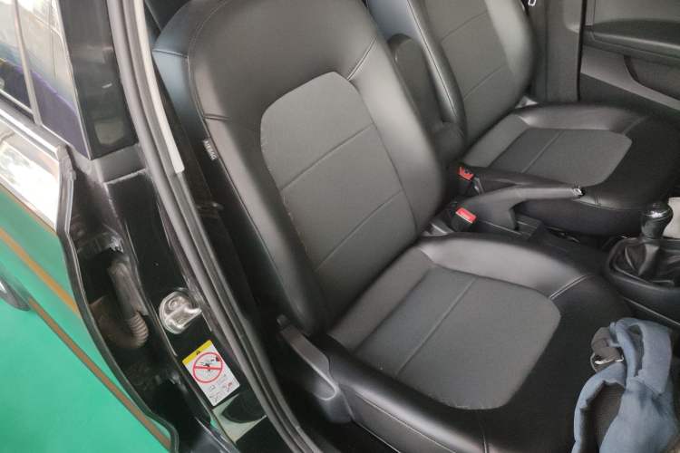 Used Volkswagen Santana 2015 1.6L Manual Comfort Edition
