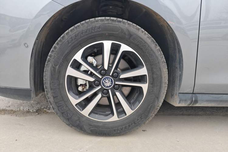 Used BYD Qin PLUS 2025 DM-i Smart Drive 120KM Superior Model