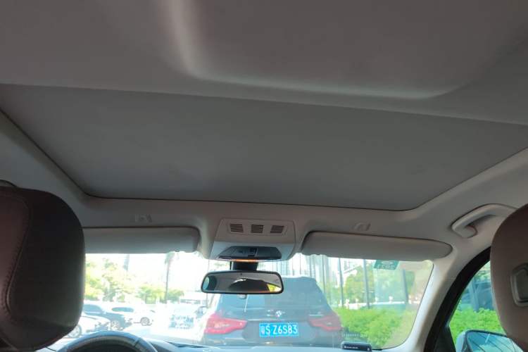 Used BMW 5 Series 2014 525Li Luxury Design Package