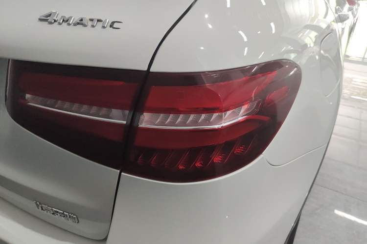 Used Mercedes-Benz GLC 2018 Facelifted GLC 260 4MATIC Dynamic Edition
