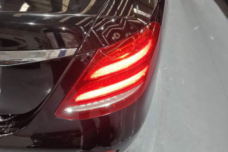 Used Mercedes-Benz E-Class 2017 E 200 Sport