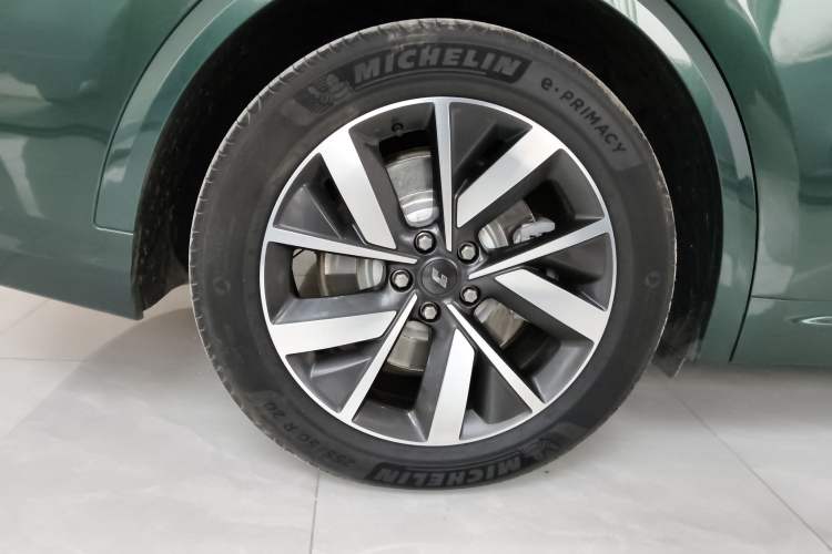 Used Li Auto L8 2023 Pro Model
