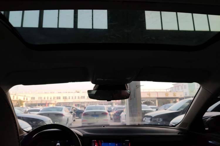 Used Roewe i5 2021 1.5L CVT Starry Edition
