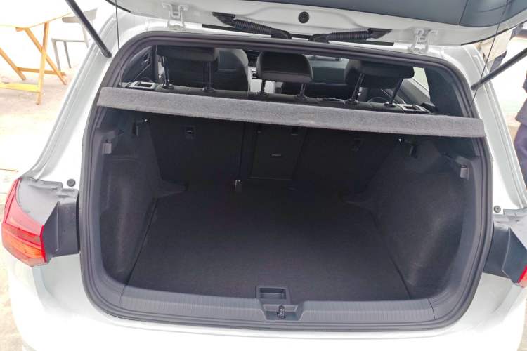 Used Volkswagen Golf 2024 280TSI DSG R-Line 50th Anniversary Edition
