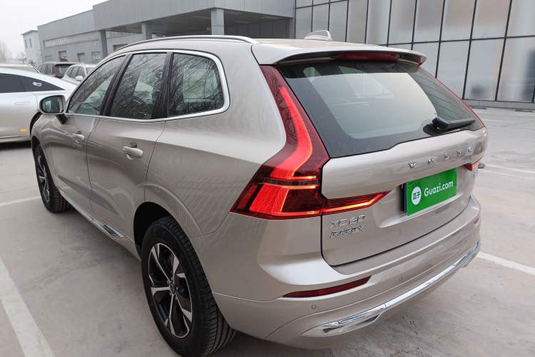 Used Volvo XC60 2026 B5 4x4 Smart Luxury Edition