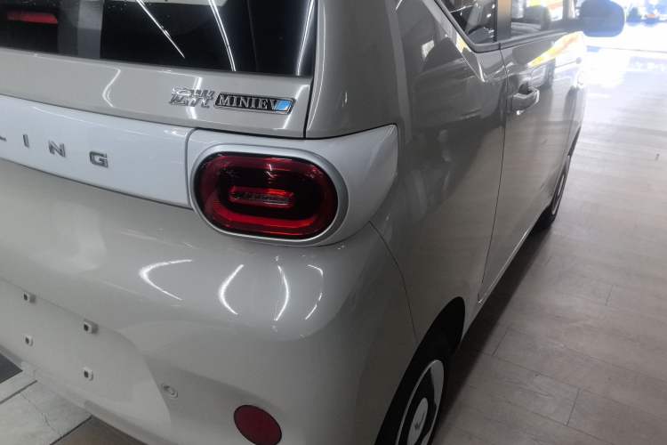 Used Wuling Hongguang MINIEV 2024 3rd Generation 215km Youth Edition
