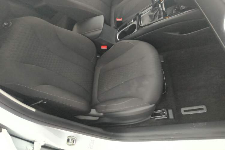 Used Roewe i5 2020 1.5L Automatic 4G Connected Linghao Edition
