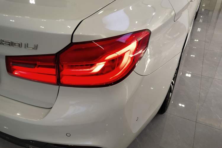 Used BMW 5 Series 2020 530Li Leading Model M Sport Package