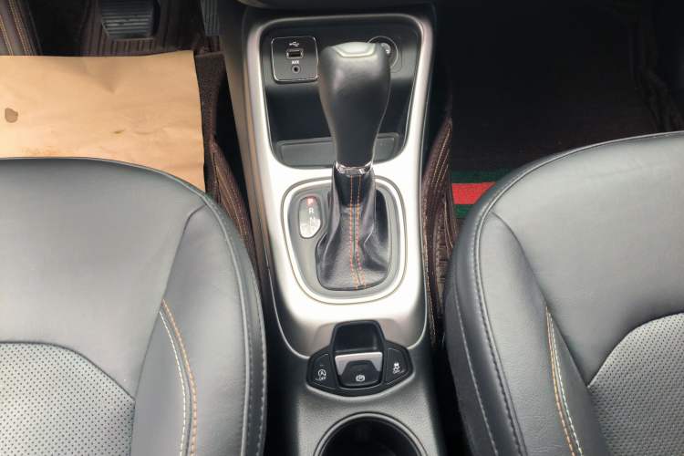 Used  Compass 2017 200T Automatic Family Edition
