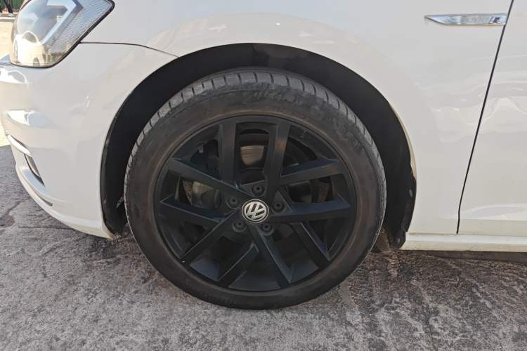 Used Volkswagen Golf 2020 Zhiai Edition 200TSI DSG Comfortable & Ambitious Version
